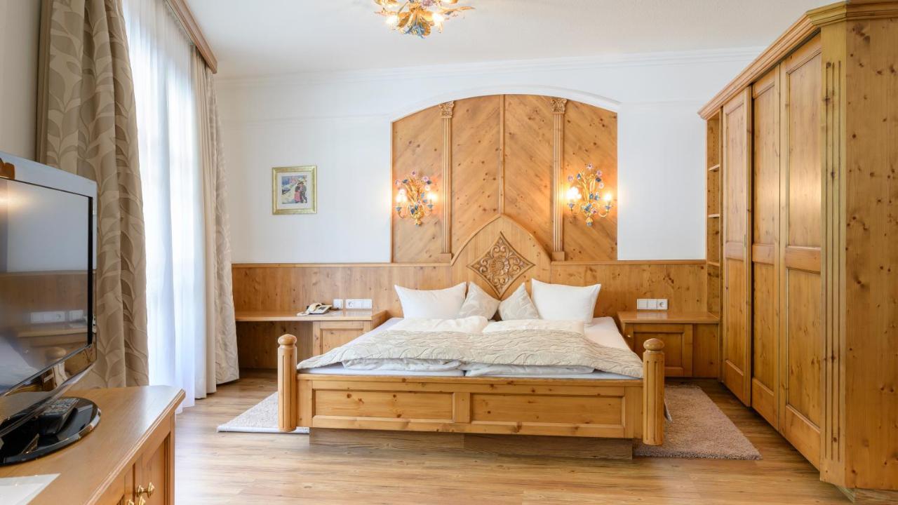 Hotel Garni Castel 4*