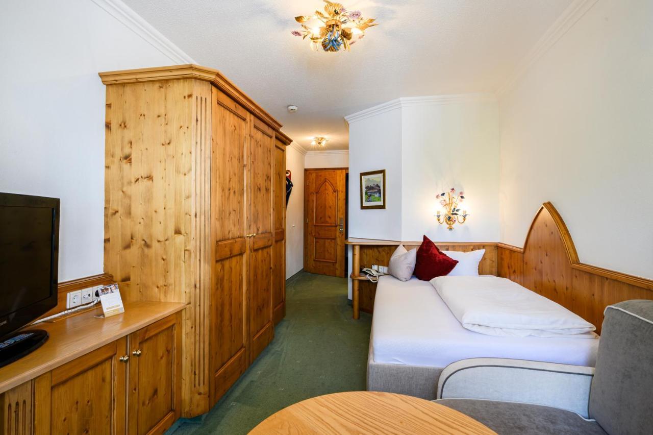 Hotel Garni Castel 4*